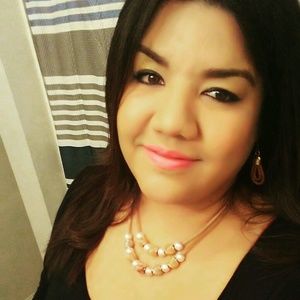 Meet your Posher, Carla